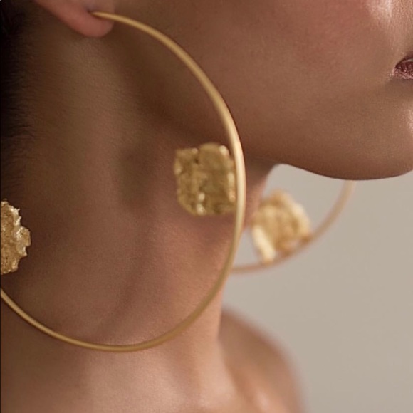 Mismatched hoops with Gold detail - Picture 6 of 6
